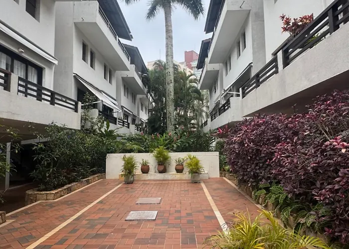 Apartamento Enseada - Piscina E Apenas 400M Da Praia Guarujá